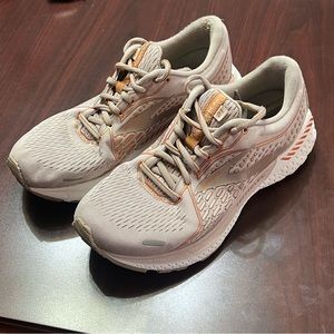 Brooks Adrenaline GTS